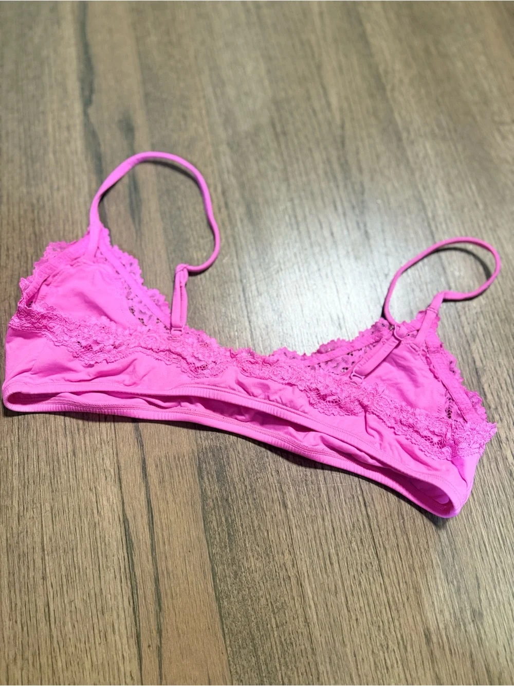 Skims Pink lace bralette with adjustable straps. Size: XL - Picture 5 of 6
